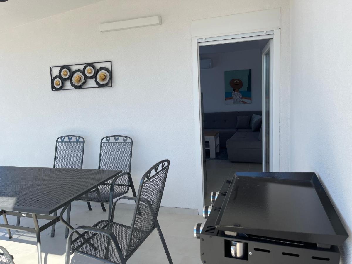 Sea View, Peaceful. Apartment Makarska Luaran gambar